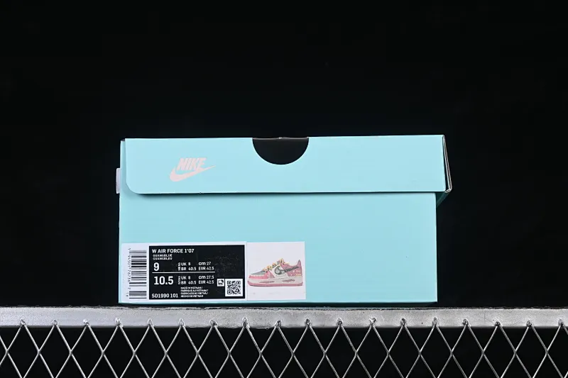 All categories Nk Air Force 1 Air Force series Nk Air Force 1 Low Air Force low-top Nike Air Force 1'07 Low "Christmas Frosting" Hand-painted graffiti Christmas frosting Air Force 1 low-top casual sneakers SD1990-101